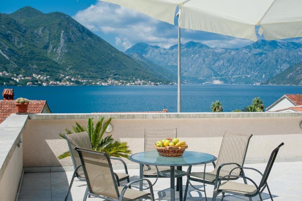 Majka Apartments Kotor Eksteriør billede