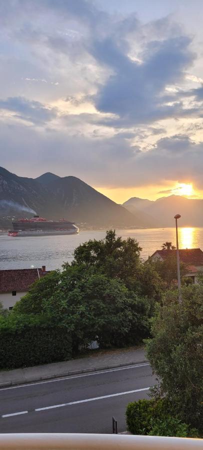 Majka Apartments Kotor Eksteriør billede