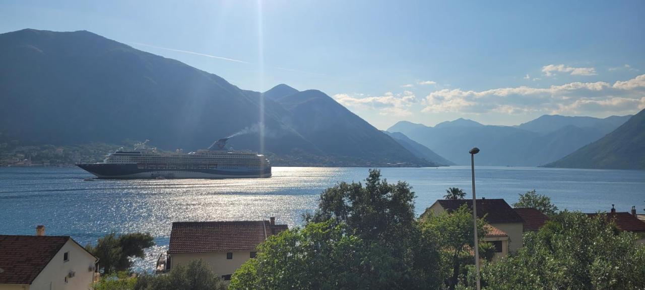 Majka Apartments Kotor Eksteriør billede